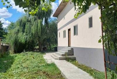 Casă cu 3 camere în Boteni - 8