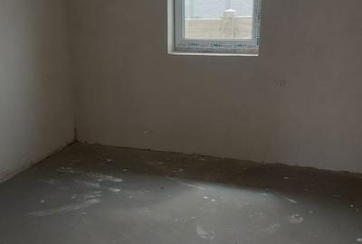 Casă cu 4 camere cu Teren 450 Mp în Malu Mare - 3