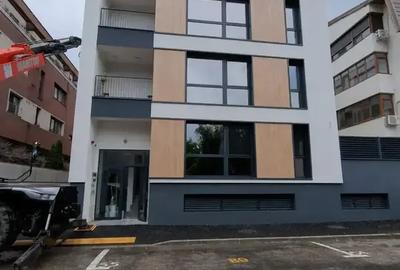 Apartament cu 3 camere decomandat în Vitan - 11