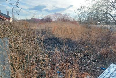 Teren 1,943mp Urechesti / Strada Principala - 1