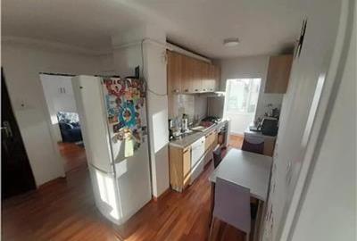 Apartament cu 2 camere, decomandat - zona Stupini - 3