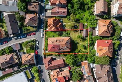 Apartament cu 6 camere decomandat în Centrul Istoric - 14