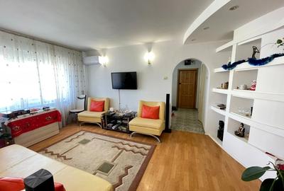 Apartament cu 3 camere semidecomandat, mobilat în Mircea cel Bătrân - 2