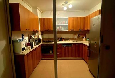 Apartament cu 3 camere decomandat în 13 Decembrie - 4