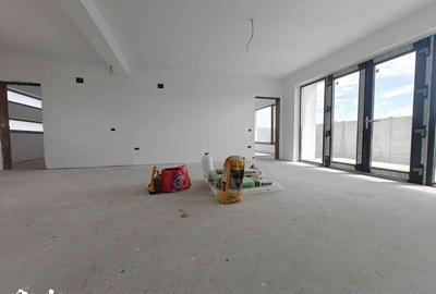 Casă cu 4 camere cu Teren 410 Mp în Central - 8
