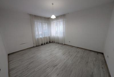 Apartament decomandat Bloc NOU - zona Milcov - 12