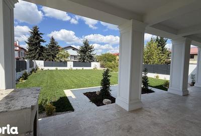 Casă cu 7 camere cu Teren 1000 Mp în Central - 1