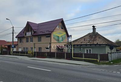 Casă cu 8 camere cu Teren 400 Mp în 1 Mai