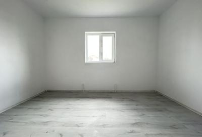 Casă individuală cu 4 camere cu Canalizare în Pecineaga - 6