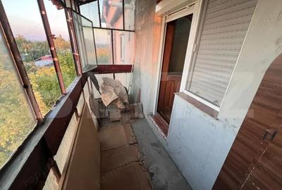 Apartament 3 camere, 77 mp, zona Craiovita Noua - 1