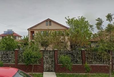 Casă individuală cu 4 camere cu Canalizare în Valu lui Traian