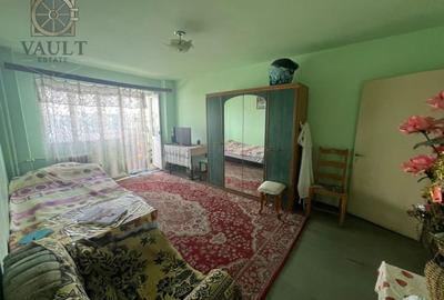 Apartament cu 3 camere decomandat, mobilat în Gorjului