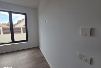 Casă cu 4 camere în Domnești - 17
