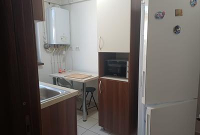 Inchiriez apartament 3 camere, str. I C Bratianu, zona Tribunal - 3