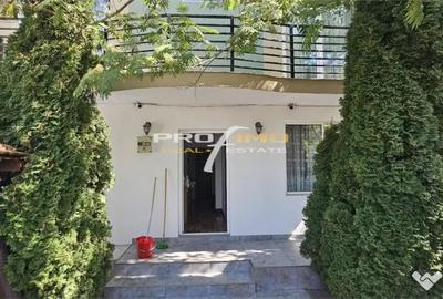 Casă cu 18 camere cu Teren 312 Mp în Central