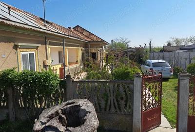 Casă cu 6 camere în Măldăeni - 2
