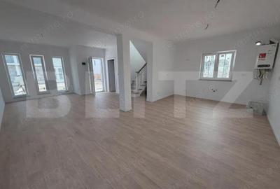 Casă cu Teren 400 Mp în Central - 2