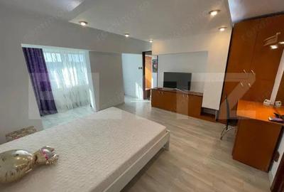 Apartament de 2 camere, posibilitate recompartimentare, 100 mp, zona Nicolina - 11