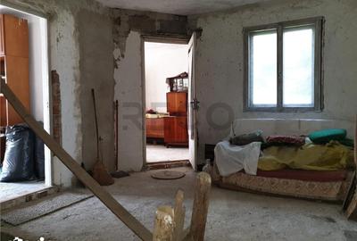 Casă cu 3 camere cu Teren 542 Mp în Borș - 6