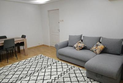 Apartament cu 3 camere decomandat, mobilat în 13 Septembrie - 2