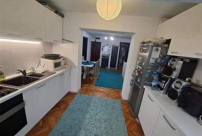 4 camere amenajat, 2 bai, central, et 2, garaj bonus - 4