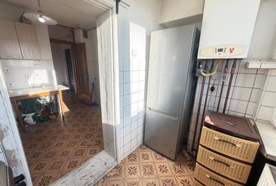 Vand apartament 2 camere Lipovei 80000 euro Vand apartament 2 camere Lipovei 80000 euro - 3