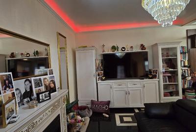 Vanzare Apartament cu 3 Cam | Mobilat / Utilat LUX - 2 Bai | 2 Loc Parcare | Box - 15