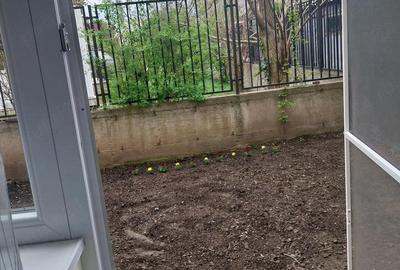 Apartament cu 2 camere semidecomandat în Podul de Fier - 2