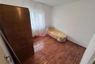 Apartament cu 3 camere semidecomandat în Central - 11