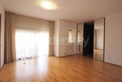 Vila nemobilata in complex cu piscina | 2 garaje - 11