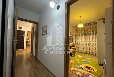 Apartament cu 3 camere,decomandat, 2 bai, etaj intermediar, Girocului - 7