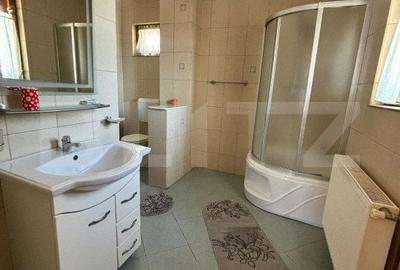 Casă cu 7 camere cu Teren 8900 Mp în Central - 18