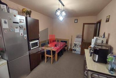 Casa de vanzare 3 camere Parcul Carol - Autogara Filaret