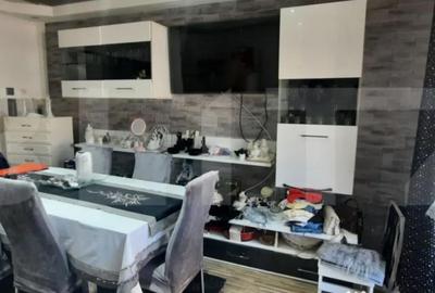Apartament cu 3 camere decomandat, mobilat în Micro 15 - 10