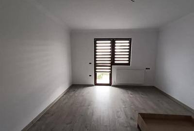 Casă cu 6 camere în Șcheia - 17