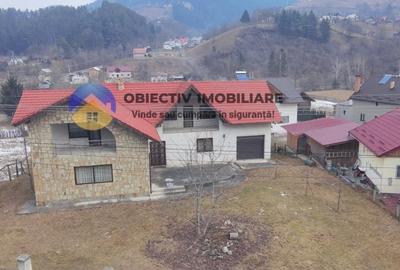 Casă individuală cu 4 camere cu Garaj în Borca - 4