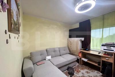 Apartament cu 3 camere decomandat în Micro 16 - 12