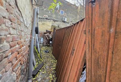 Constructie Ruina 42 mp pe strada Orzari colt Agricultori teren 90mp - 10