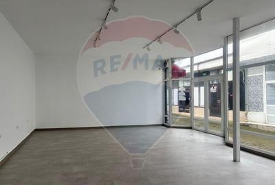 Spațiu comercial, de 59 mp, în Central - 2