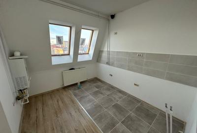 Apartament cu 3 camere decomandat în Aradului - 9