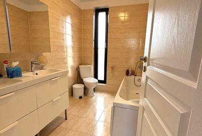 Casă cu 4 camere cu Canalizare în Cârcea - 1