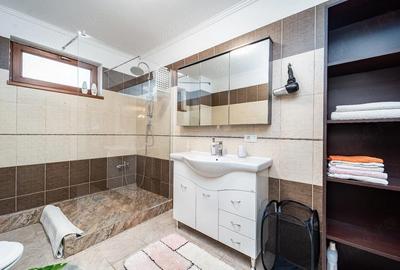 Casă cu Teren 800 Mp în Utvin