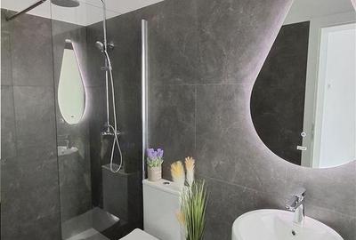 Casă cu 4 camere cu Canalizare în Breazu