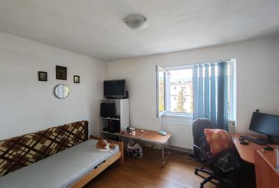 Apartament cu 2 camere semidecomandat în Exterior Vest - 3