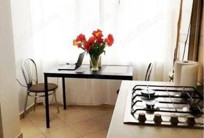 Apartament cu 2 camere semidecomandat, mobilat în Titan