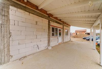 Casă cu 5 camere cu Teren 500 Mp în Horia - 1