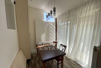 Apartament cu 4 camere decomandat în Medicină