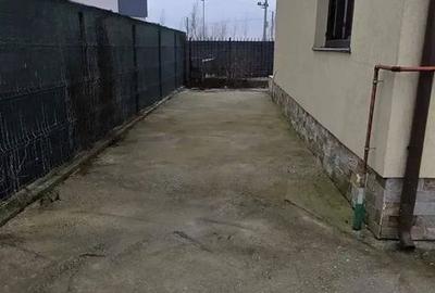 Casă cu 4 camere în Odăile - 2