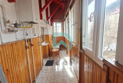 Apartament cu 3 camere decomandat, mobilat în Valea Cetății - 11