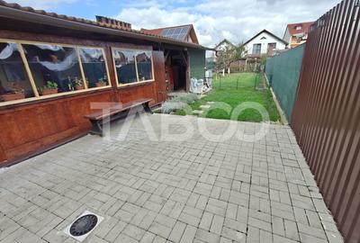 Casa cu 4 camere - 3 locuri de parcare - curte - filigorie - pivnita - 13